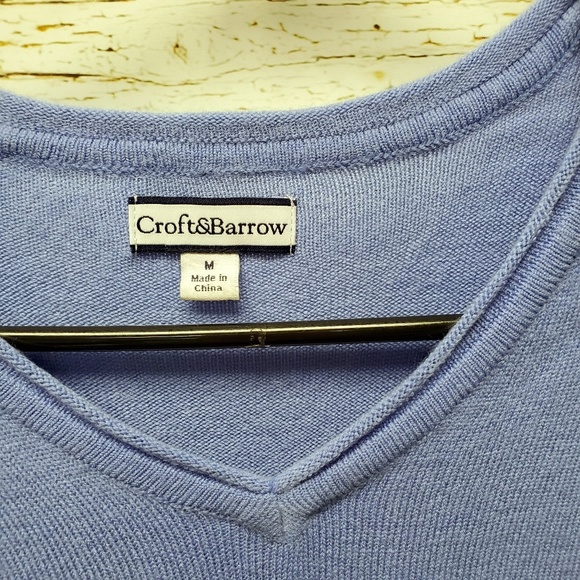 Croft & Barrow V Neck Sweater - Picture 3 of 4